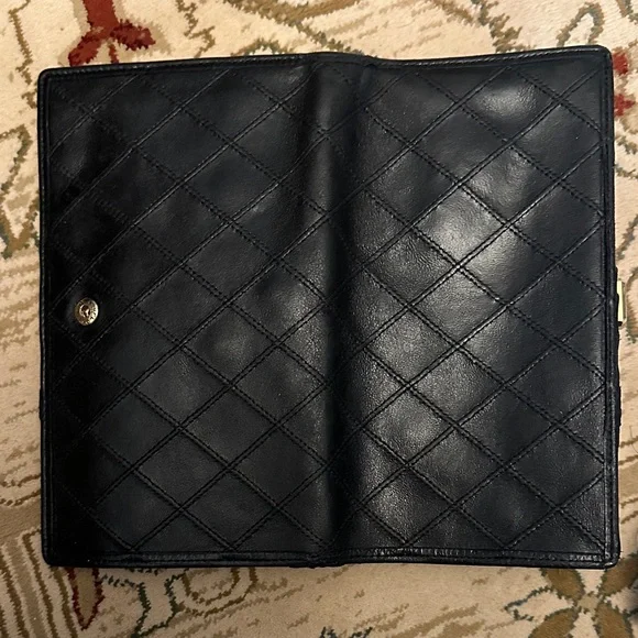 CHANEL Black Quilted Leather Wallet Vintage with COA - Picture 14 of 15
